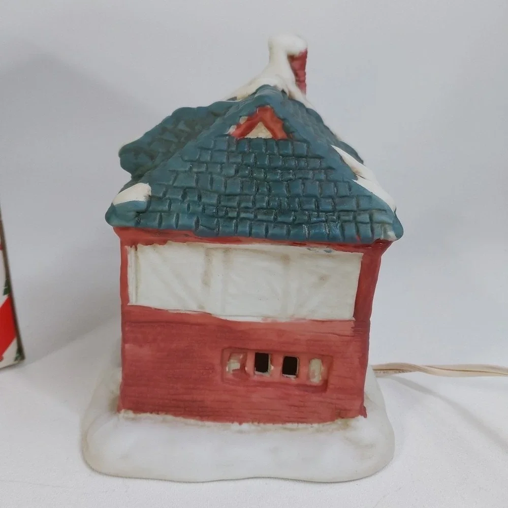 Vintage Christmas Village Lighted House 